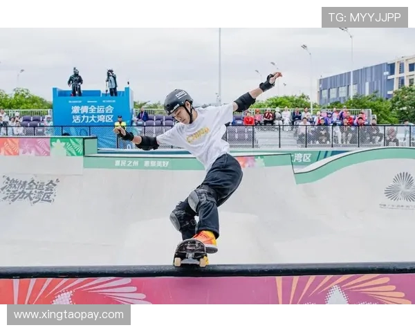 杭州滑板队在全国滑板速度排行榜中荣获第八名的佳绩引发关注 杭州滑板队在全国滑板速度排行榜中荣获第八名的佳绩引发关注