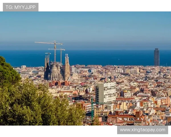 探索巴塞罗那：一座融合艺术、历史与现代魅力的城市之旅